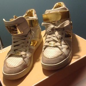 Michael Kors Gold Fulton high top sz 8